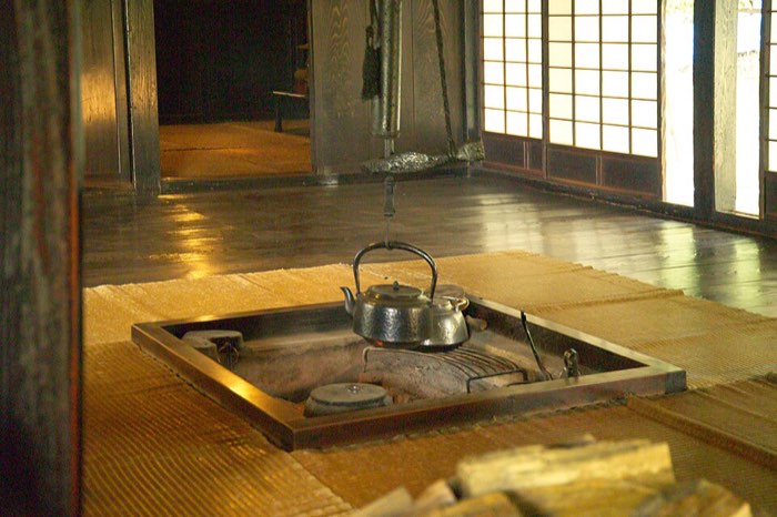 土間のある家の情景